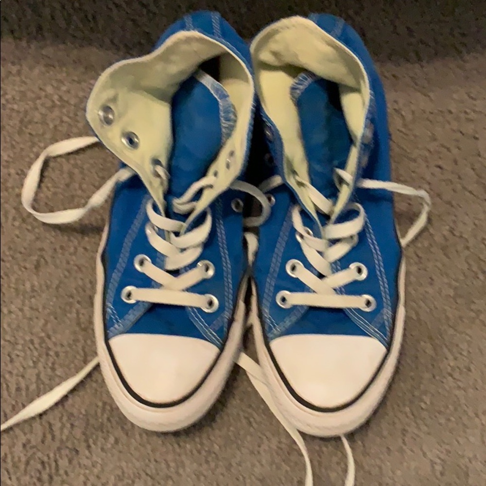 Converse blue